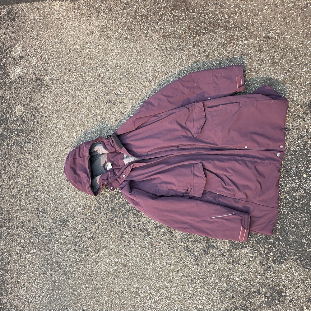 Duluth Trading Co Maroon Hooded Jacket